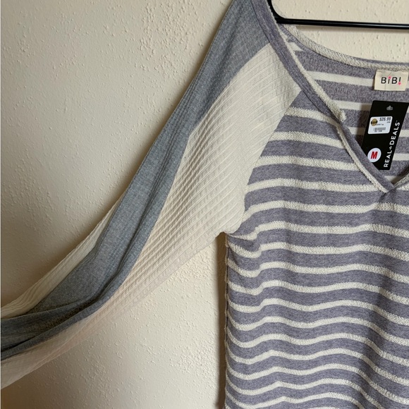 Bibi Mixed Pattern Top - Picture 3 of 8